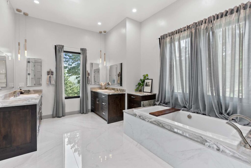 Evergreen Home 5