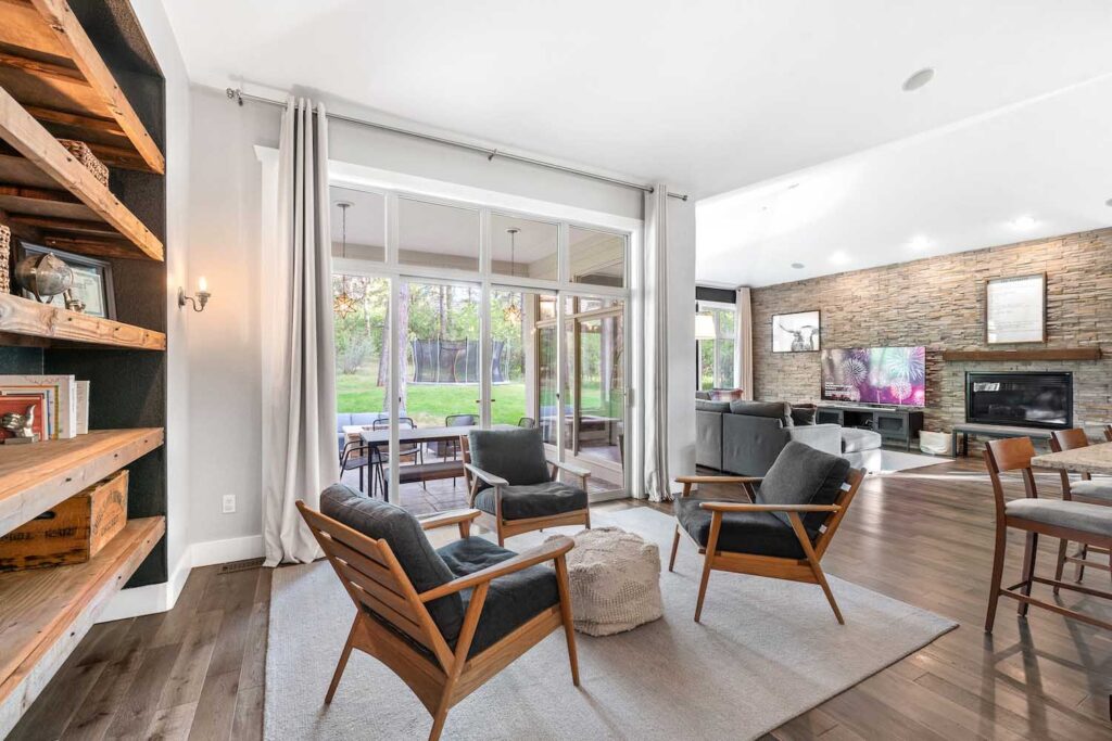 Castle Rock Home10