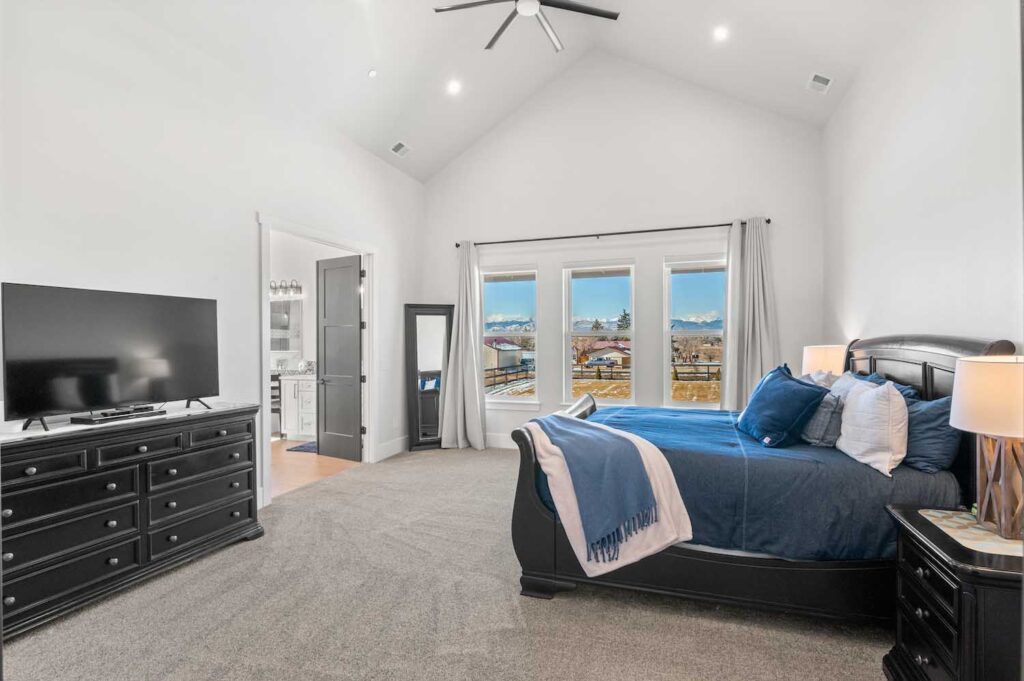 Longmont Home10