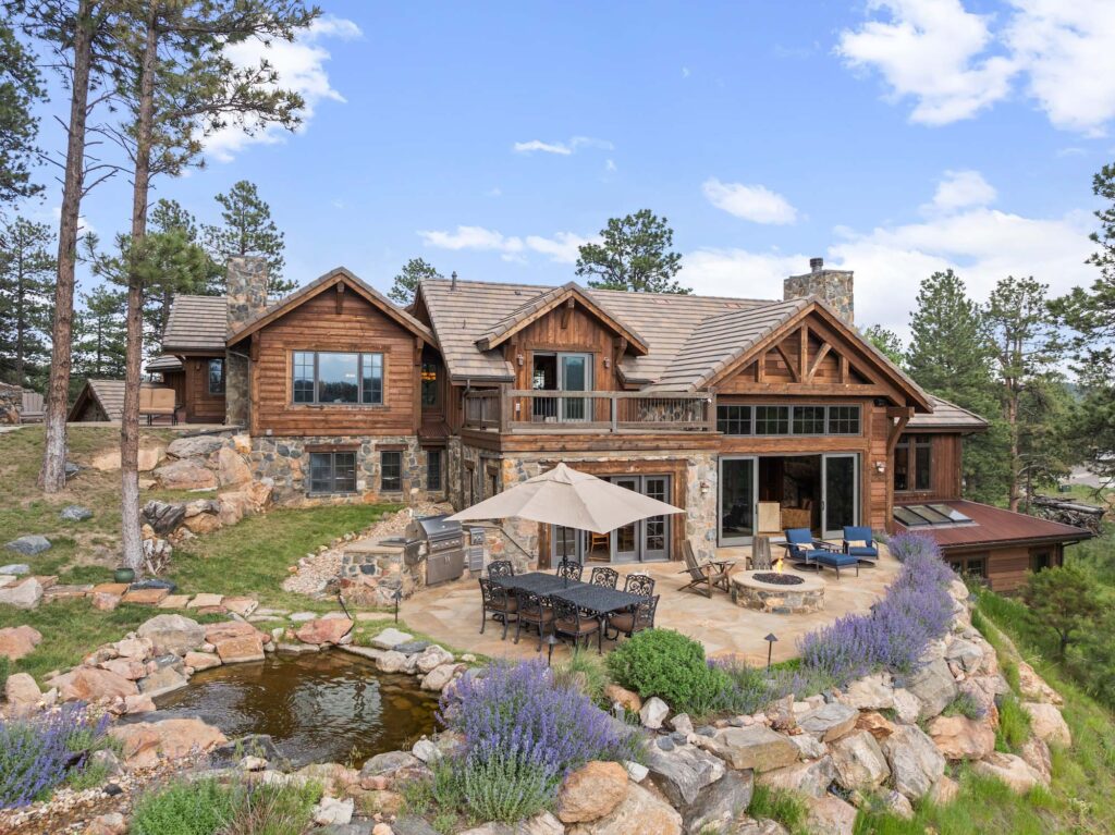 Drone photography of a home in Evergreen, Colorado